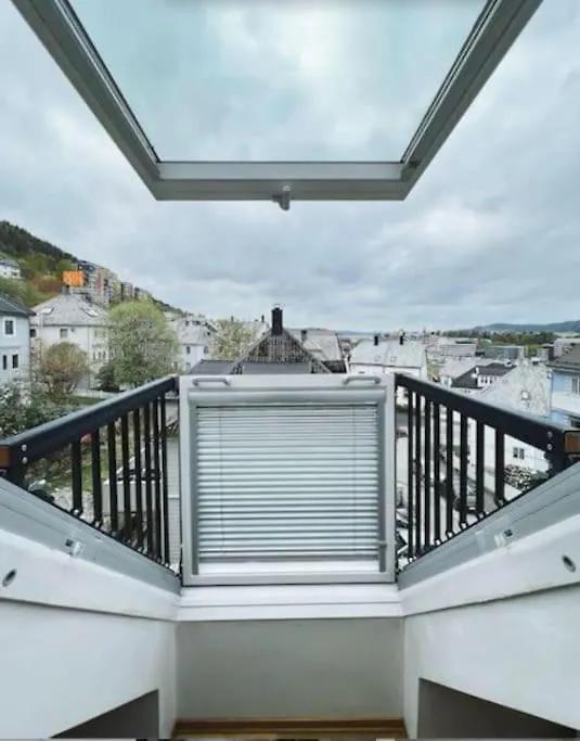 Apartment With Loft & Window Balcony, Free Parking Bergen